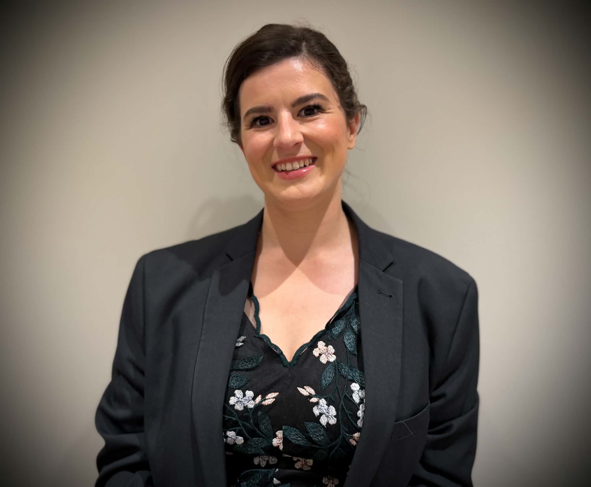 Samantha Mackie Profile Pic - Barnes Auto Co